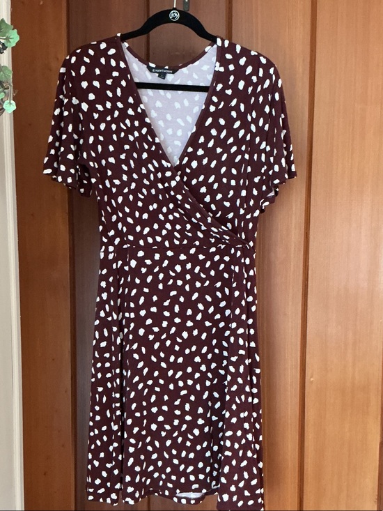41 Hawthorn Dresses & Skirts - 41 Hawthorn Maroon and White Spot Wrap Dress